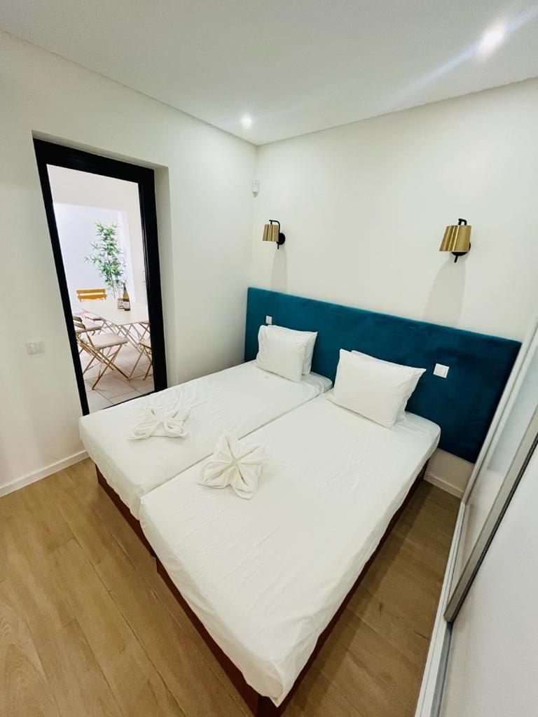 Boutique Style Town House Villa อัลบูเฟรา ภายนอก รูปภาพ