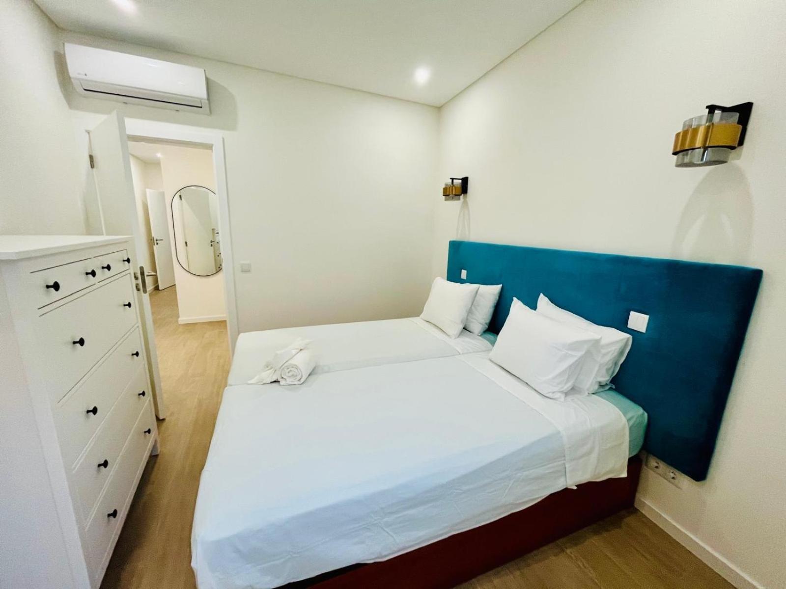Boutique Style Town House Villa อัลบูเฟรา ภายนอก รูปภาพ